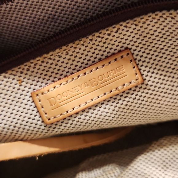 Stylish Brown Shoulder Bag - Picture 9 of 13